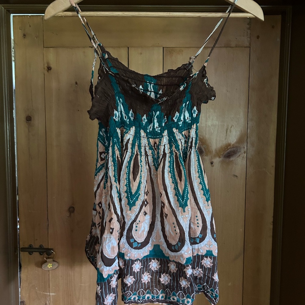 Divided Multicolor Patterned Camisole Top